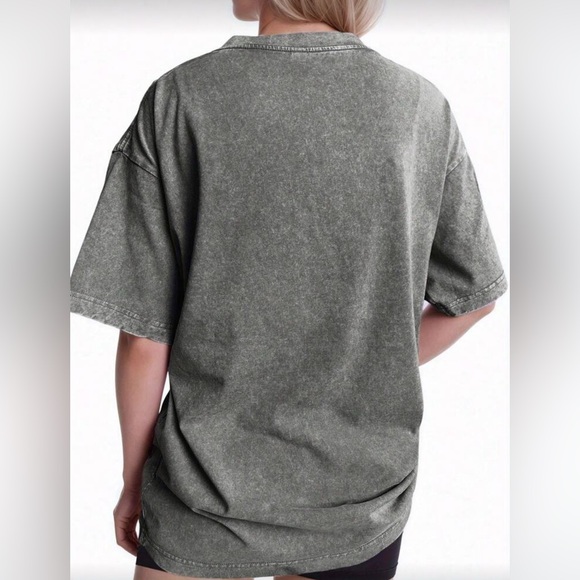 •Neo Soul Energy• Gray Washed Erykah Badu Unisex Tee - Picture 3 of 4